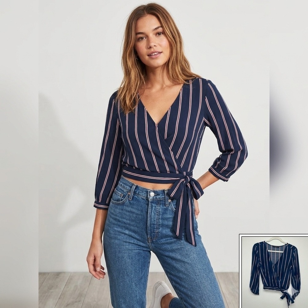 Abercrombie & Fitch Navy Blue Striped Wrap Crop Top V-Neck Tie Waist Blouse M